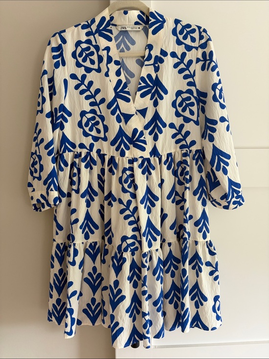 Zara Dresses & Skirts - Zara Blue and White Floral Tiered ' Dress